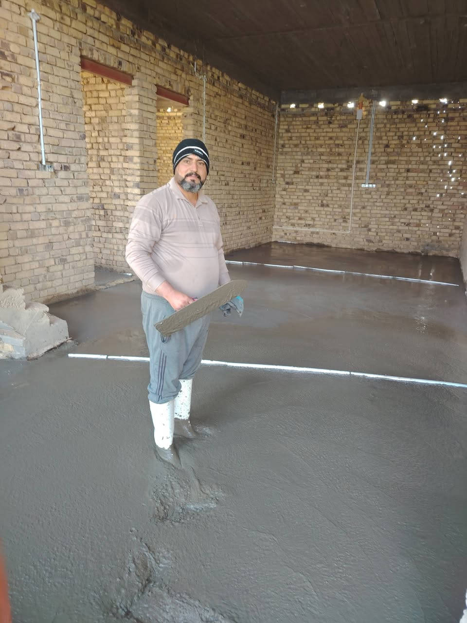 نشتغل حسب الطلب كرسته وعمل
مستعدون لصب وسقل وتنعيم الارضيات بلهلكوبتر
مستعدون لحدل التراب وحدل السبيس
مستعدون الترميم الارضيات كافه الارضيات
مستعدون لعمل كافه الارضيات
الاتصال أو مراجعه المحل ***********
أبو أيمن عمل كافه الارضيات
