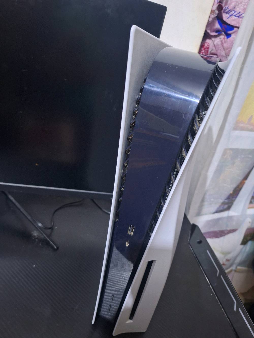 السلام عليكم
بلي فايف فات امريكي نضيف ما مفتوح مع ملحقاته توجد داخل الجهاز مجموعة العاب عنواني بابل سعره 450