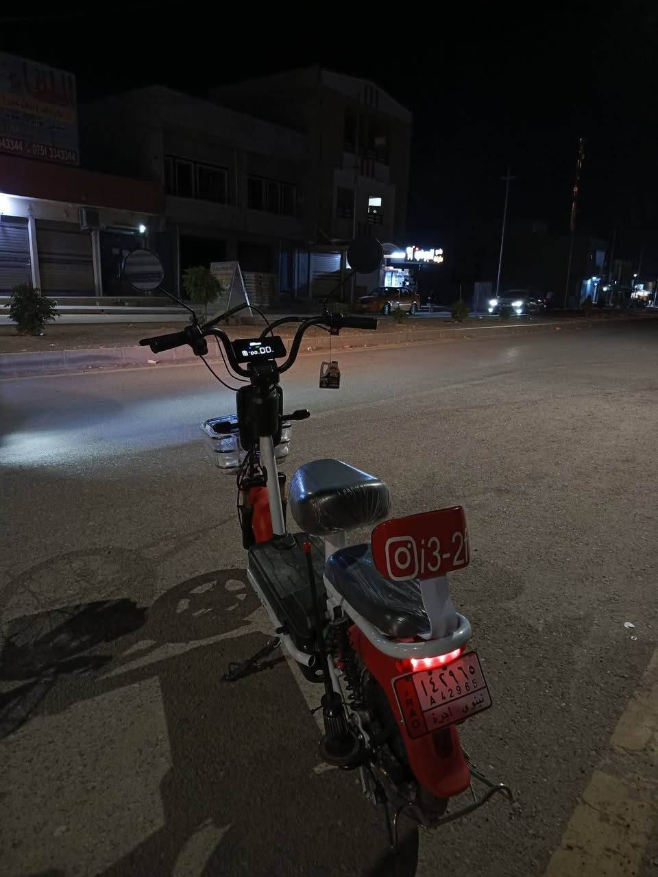 ماطور حجم 14 للبيع جديد نظافه 90 بل ميه تايرات جديده كلو جديد سرعه 50 سرعه 3 كلو شغال مابي شي عاطل سعر 230 وبي مجال نظيف حيل حيل


**إذا كنت صاحب هذا الإعلان وتريد حذفه لأي سبب، رجاءا أرسل رسالة إلى الدعم الفني**
