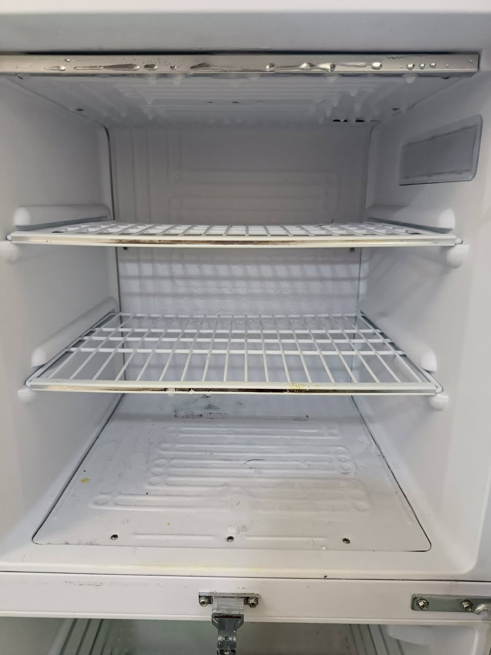 0750 375 7123
سعر 300 الف
