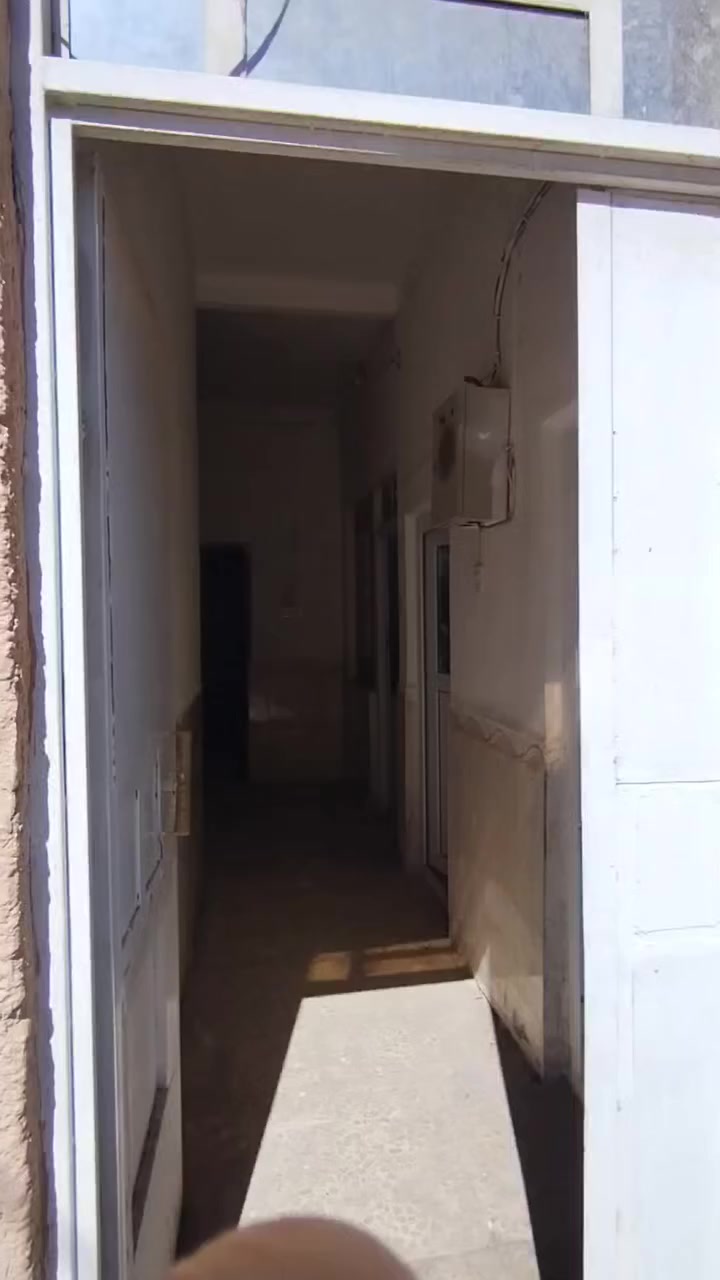 دار للبيع مساحه ٥٠ متر حي الميلاد ثاني دار عن طريق الجنه غرفه وصاله ومطبخ وتخاريج بناء نضيف كاشي سيراميك السعر 55 وبي مجال للشراي ***********
