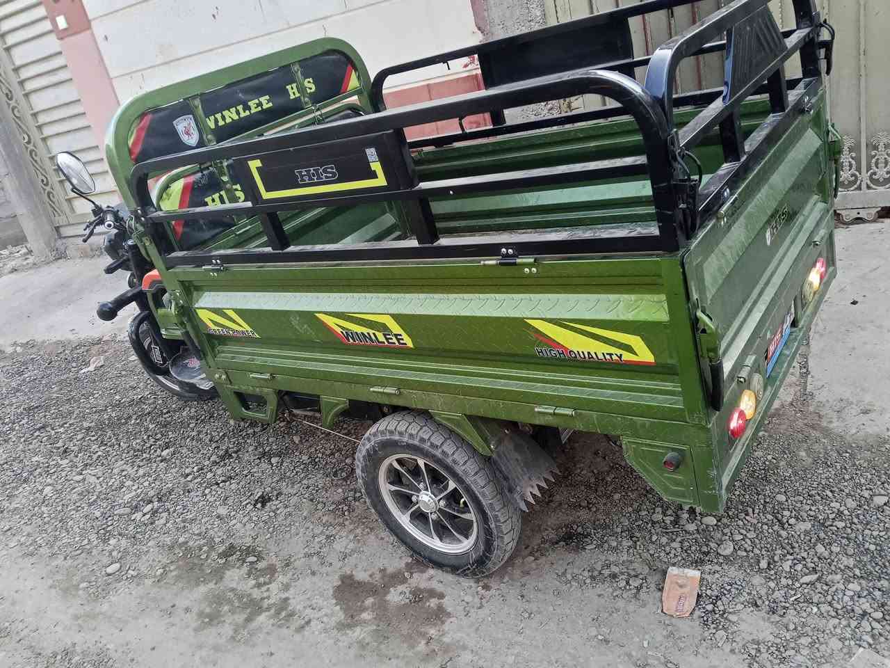 سلام عليكم ستوته شحن موديل خمسه وعشرين الستوته نضيفه بس بترياته مستهلكه شويه سعره مليون 300 مكاني بغداد قرب جزيرت بغداد السيحيه رقمي ***********
