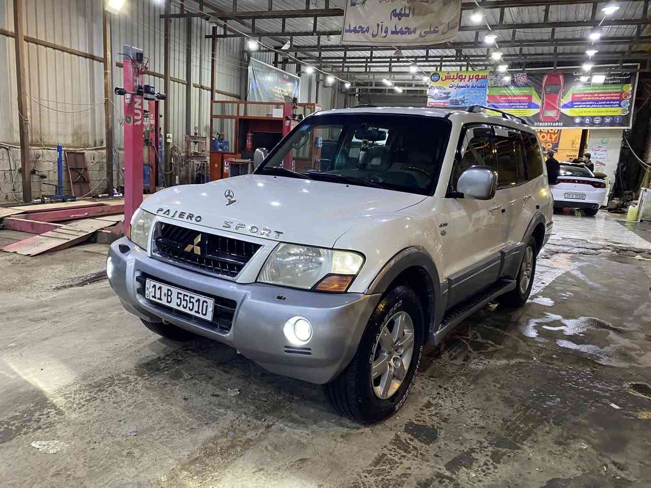 السلام عليكم
ميتسوبيشي باجيرو موديل 2007 للبيع 

خليجي رقم بغداد انكليزي بأسمي تحويل ثاني يوم 

مكفوله من صبغ وتبديل عدا شبرين بارد فقط في الباب الايمن الخلفي 

منظومة غاز ايطالية 60لتر 

تبريد 3قطع 

محرك 3800سيرفس كامل 
عبوة فيت بم نوزلات بلكات باتري جديد 

تخم تاير جديد 

السيارة عارضها 103 السيارة متعوب عليها وتجي وتشوف

 وتقتنع بعينك وتشلع عيوني 

مكان السيارة ناصرية سوق الشيوخ 

رقم الهاتف /***********
