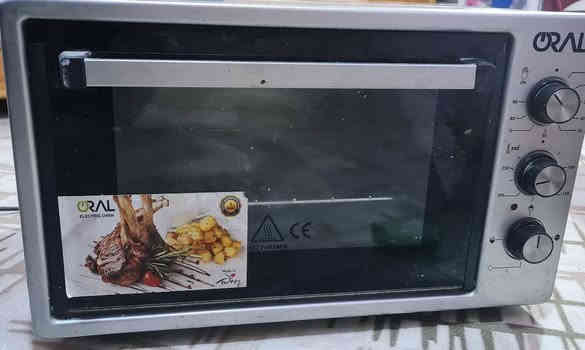 سلام عليكم غراض للبيع
جرابي عدد 2 سعر 60 واحده وبيها مجال
اوفن عدد 2 كبير مستخدم مرتين فقط سعر40
وثاني صغير جديد بعده بلكارتون سعر40
اتصال ***********
