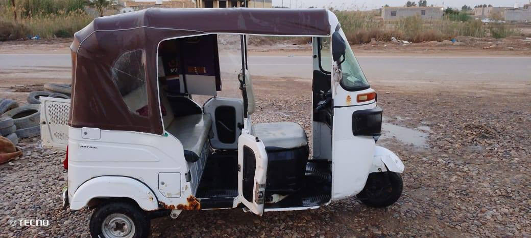 تكتك  باجاج   موديل  ٢٢ شهر ١١  رقم وسنويه مشروع وطني  بسمي  لسعر ٧٥٠٠ وبيه مجال بصيط  عنوان ذي قار الرفاعي   رقم تصال ***********  واني خادم رقم( واتساب  ***********)
