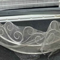 سرير أطفال • جديد • ما استعمل