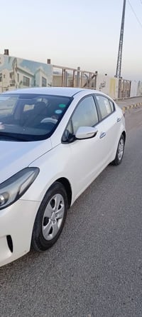 كيه سيراتو موديل 2017 خليجيه مكفوله عدا بارد بلجملغ أمامي محرك 1600دوش...