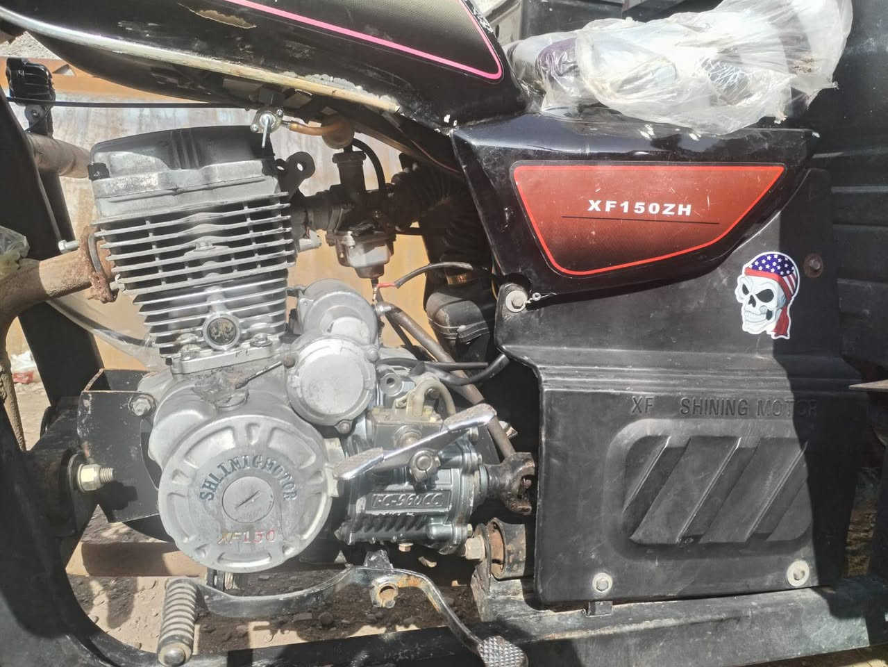 للبيع جاهزة مجهزة السعر واحد وثلث مية موديل 23/***********
