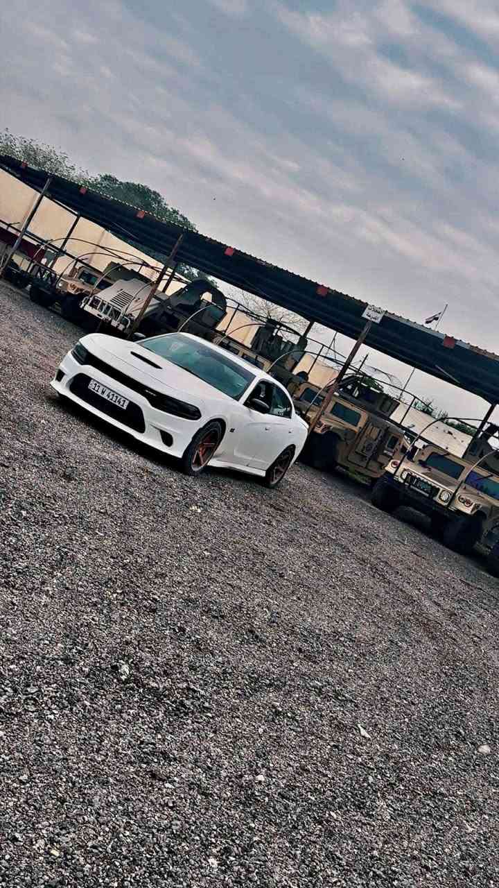 السلام عليكم
جارجر 2015 SRT خليجي فول سلايد ورادار ماشية ٦٦ رقم بغداد مميز بأسمي سياره جاهزه وجديده عليهة هواي غراض … 
سعر مناسب 
للاستفسار اتصال او واتس : ***********
