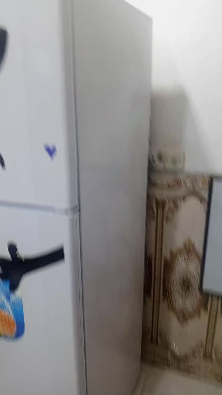 ثلاجه للبيع نظيف كلش وتبريدها وتجميدها يخبل ب ٢٥٠ مكاني الدورة فتحة آسيا قرب جامع حاتم السعدون


**إذا كنت صاحب هذا الإعلان وتريد حذفه لأي سبب، رجاءا أرسل رسالة إلى الدعم الفني**