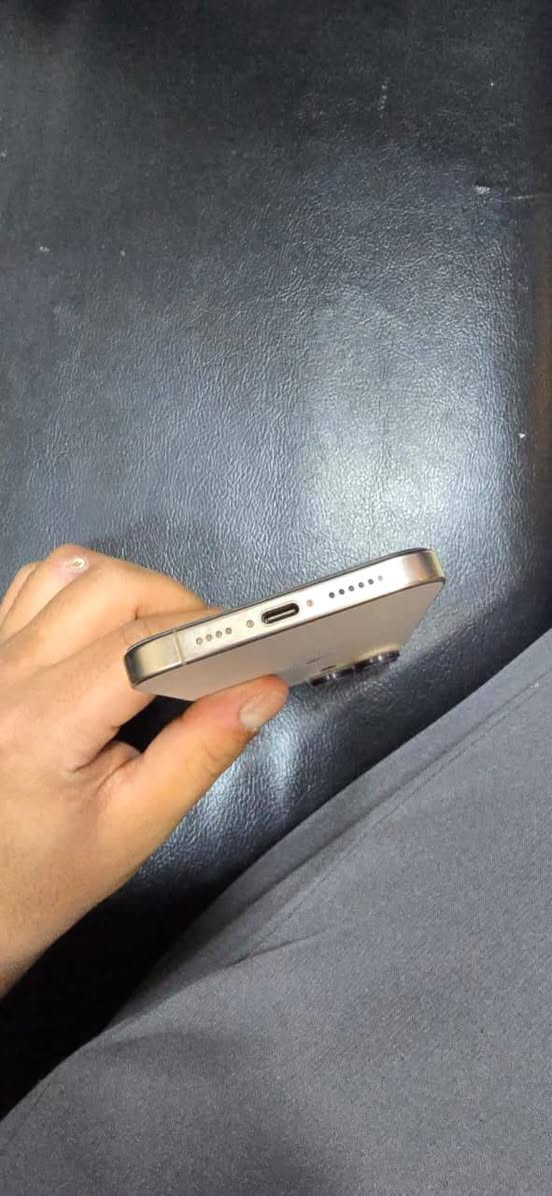 ايفون 16 برو ماكس 256 بطاريه 98 بعده داخل الضمان سعره 1425 وبي مجال ملحقات كامله مكاني بغداد جديده الغدير رقمي ***********
