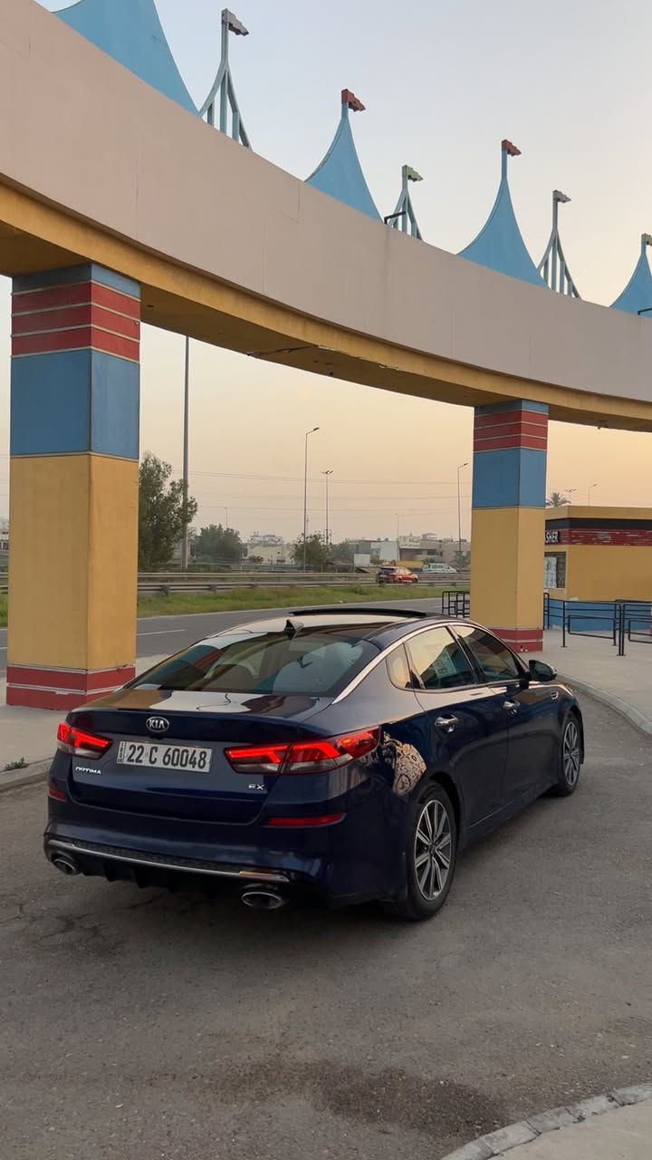 السلام عليكم
للبيع KIA OPTIMA (EX) 2019
مكينه 1600 تيربو 🚀
السياره هزه جديده وسنويه جديده 
وتحويل مباشر 
ماشيه 76 الف ميل 
السياره فول مواصفات 
مقاعد جلد اسود ملكي 
سماعات 🔊 Harman Kardon يعني الصوتتت دمار 
مقاعد كهرباء 
تحديد مسار 
رادارات جانبيه 
رادار امامي 
مقاعد تدفئه + تبريد 
بانوراما 
شاشه جبيره
اناره داخليه 
انارة ترحيب 
لايت زينون 
وبعد السياره بيها مواصفات خير من الله مذاكرها
السياره نضيفه جداً 
حادثها خفيف بدون لغد بدون شاصي بدون ايرباك 
بيها صبغ البنيد والقبغ الجنطه فقط من فوك رش وعلى كد شبر بالجاملغ الخلفي وجاملغاتهاز البلاديه موجوده بالبيت مشادهن 
مكان السياره بغداد حي الجامعه 
السعر 129 وبيها مجال 
باقي التفاصيل 
***********
