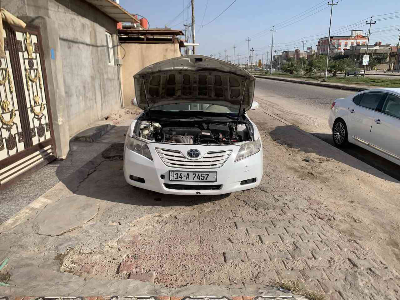 السلام عليكم سياره كامري موديل 2009 وارد خليجي كفاله من الضربه والكلبه فقط طخات خفيفه ومصلحات الجاملغ صفحت اليسره وصبغ بالقماره اثر جرادع هذا المكان المكينه بيها نفخ من القبق السياره فول وتعرفون الفول مال كامري تنته شغاله برده خلفيه هم شغاله وكشنات كهرباء شغالات والكشنات جلد للستفسار الاتصال ع هذا الرقم *********** سعرهاب75 وبيها مجال
