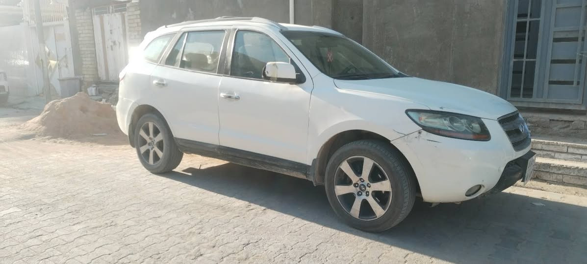 السلام عليكم سنتافي موديل 7 كير مكينه حداديه جدد مكينه 6 رقم دهوك بسم كردي تريد وكاله تريد مداور بيه كصه عركجين مصبوغه لتصال عل رقم مكلف بل نشر+***********
