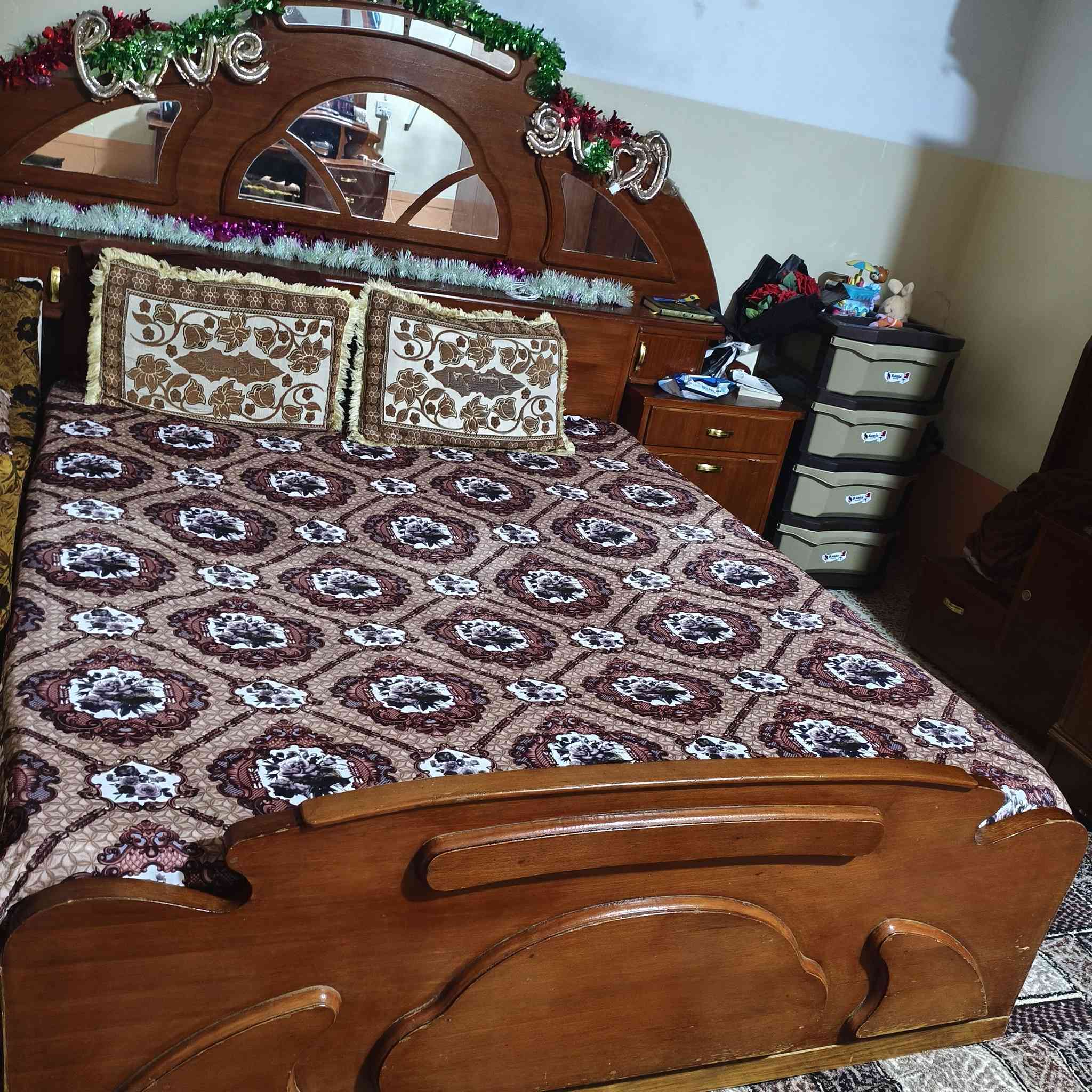 غرفه نوم للبيع مستعمل
***********
