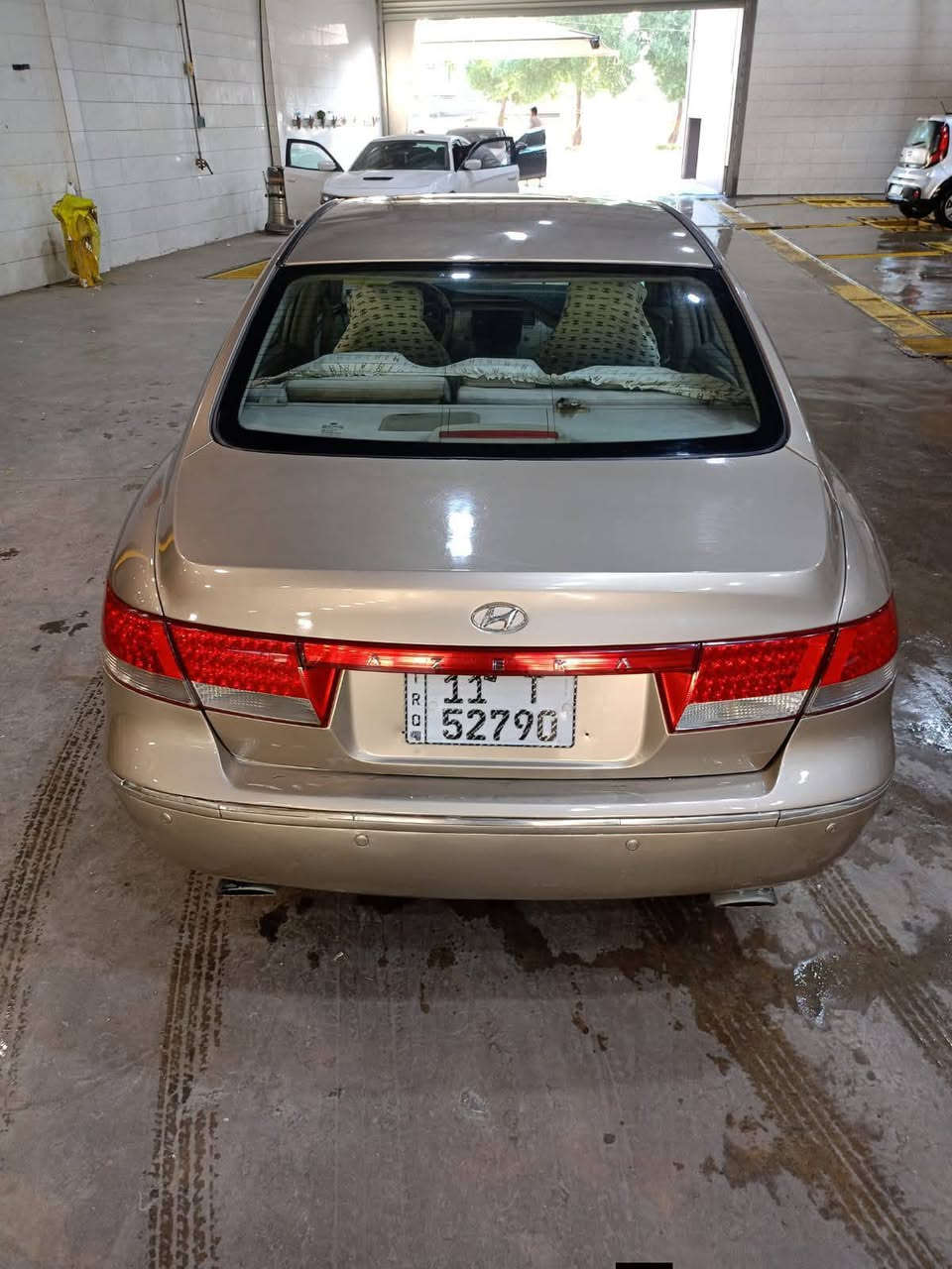 هونداي ازيرا موديل 2006 خليجي 6 سلندر 3300 حجم المكينة.. 
سياره خير من الله جاهزة 
كير -مكينه -كهربائيات -تبريد -تخم تاير -صدر -كلها كاملة سنتر لك تنته
 مصبوغة عام للجمالية 
السعر 90$
رقمها بغداد انكليزي الجديد 
والسنوية جديدة 
والهزة جديدة

المكان بغداد الدورة
للاستفسار التواصل واتس آب على الرقم 
*********** بغداد, العراق
