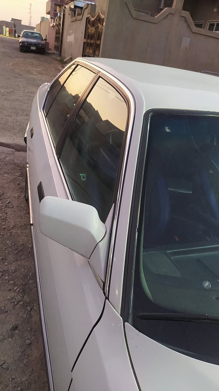 السلام عليكم 
بي أم 735i
وظع شركة السيارة جديدة 
بدون صبغ 
مكفول كفالة عامة 
شرط المحرك والكير 
محرك فل مو كبس 
گير عادي 
تبريد ثلج شرط 
السيارة جاهزة وما بيها اي نقص 
السعر 48 وبيها مجال بسيط
***********
