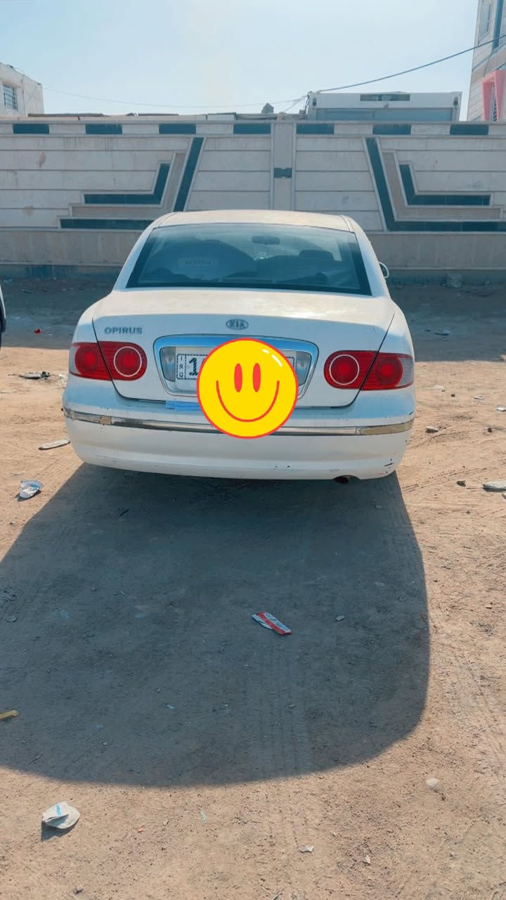 السلام عليكم
سيارة كيا اوبرس موديل 2006
السياره جاهزه وحلوه ونظيفه تبريد  شغال شاشة  
مكينه كير 6 سلندر لاتنقيص ولا تبخير  
حدادية تخم تاير السياره . رقم انكليزي سنوية لل30 هزة جديدة 
تحويل ثاني يوم 
عنواني بصرة كرمة علي 
رقمي ***********
