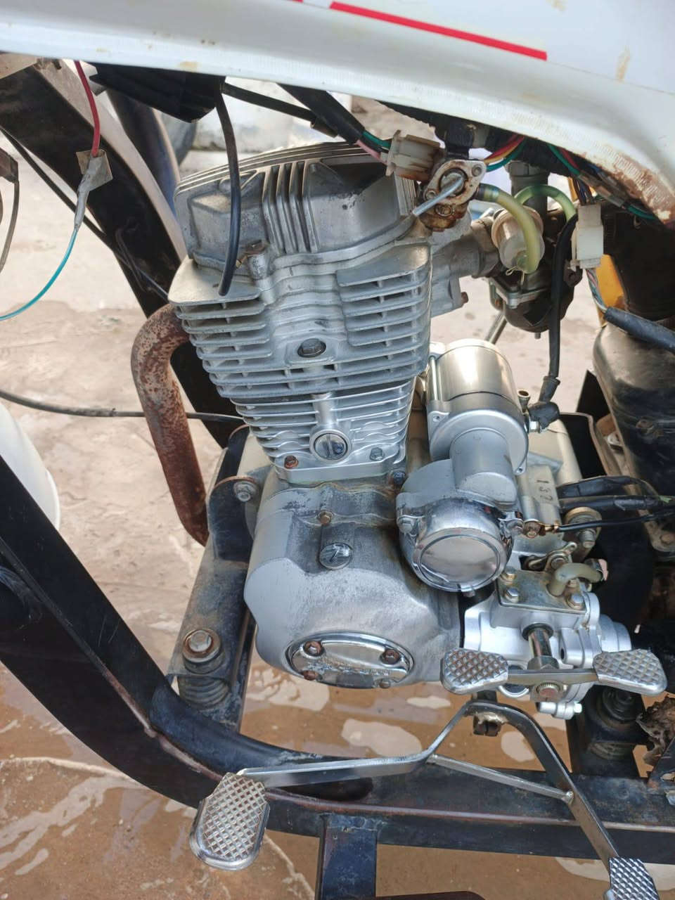 ستوته مديل 22مرقم بسمي تحويل ثاني يوم كله شغال محرك مفتوح ضفيرة توهة شادهة شغاله من طول الطول مكاني ناصريه مركز سعر 2500 وبيهة مجال ***********
