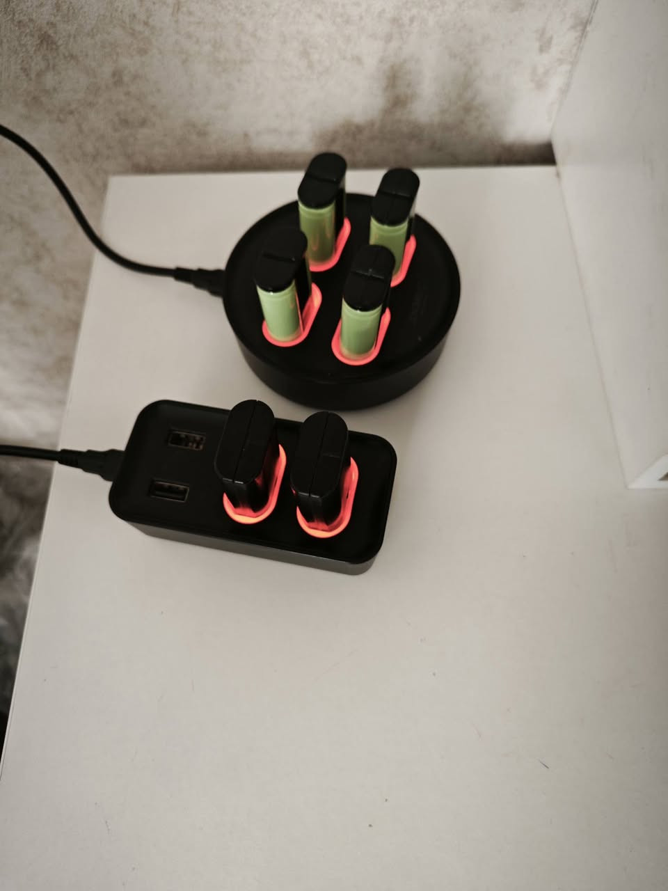 السلام عليكم ورحمة الله اكس بوكس سيريس اس مستعمل  غير مفتوح ابد بدون كارتون لان مشتري ب 22 معاه جويستك عدد ٣ اصليات اثنين مامفتوحات نظيفات والابيض مبدل الشفتات فقط. يحتوي على
قاعدتي بطاريات وبطاريات عدد 6 وحساب كيم باس التيمت  تقريباً ثلاث اشهر السعر  390 الف  المكان السماوة، ***********
