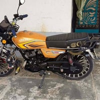 للبيع سولنك 24شكل 25 محرك اسود 200 بعده جديد للبيع ..‏‪0788 624 1543‬‏