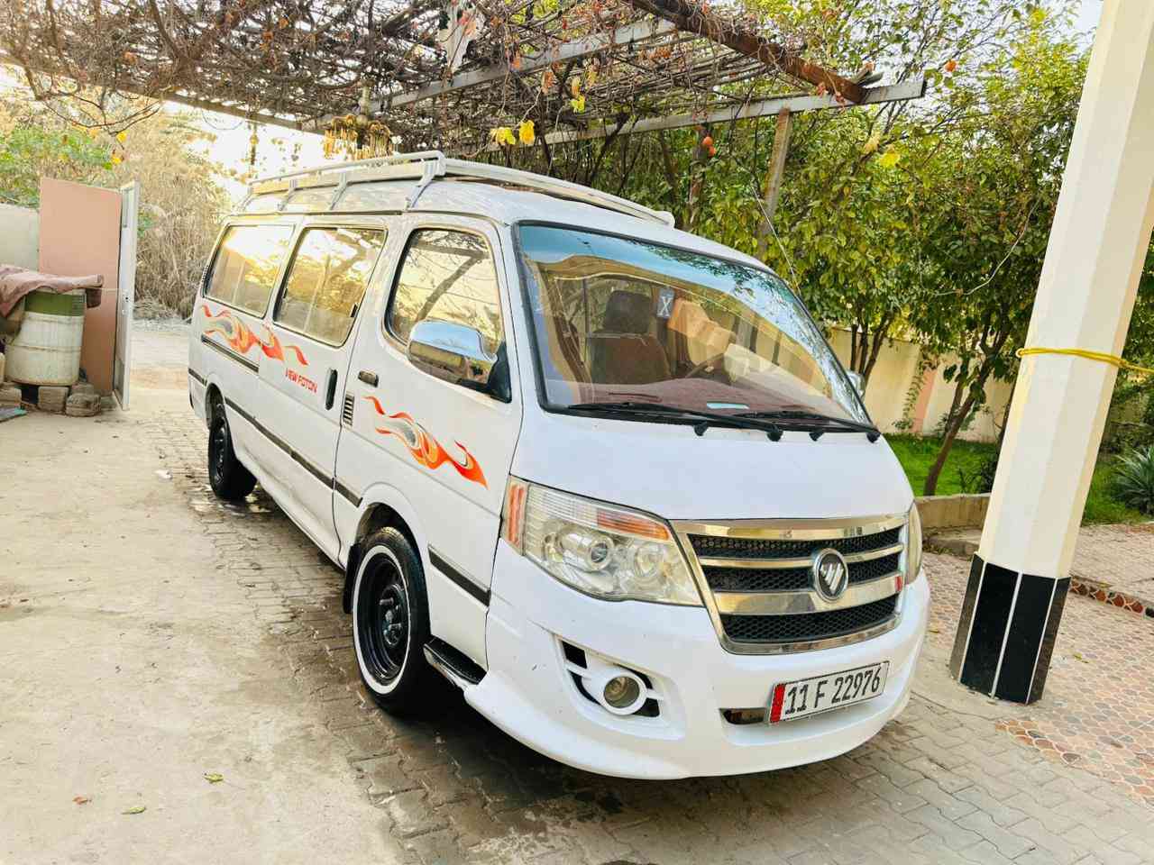 السلام عليكم فاتون موديل 2012 رقم بغداد دولي بسمي سنويه مجدده  مصفره غرامات والهيئه مكينه وكير وكسل مكفولات شواصي رقم شاصي مكفولات كهربائيات كله شغاله دوشمه سياره جاهزه من كلشي رايده ب ( 68)وبيه مجال للشراي  مكاني بابل المسيب ***********  ***********
