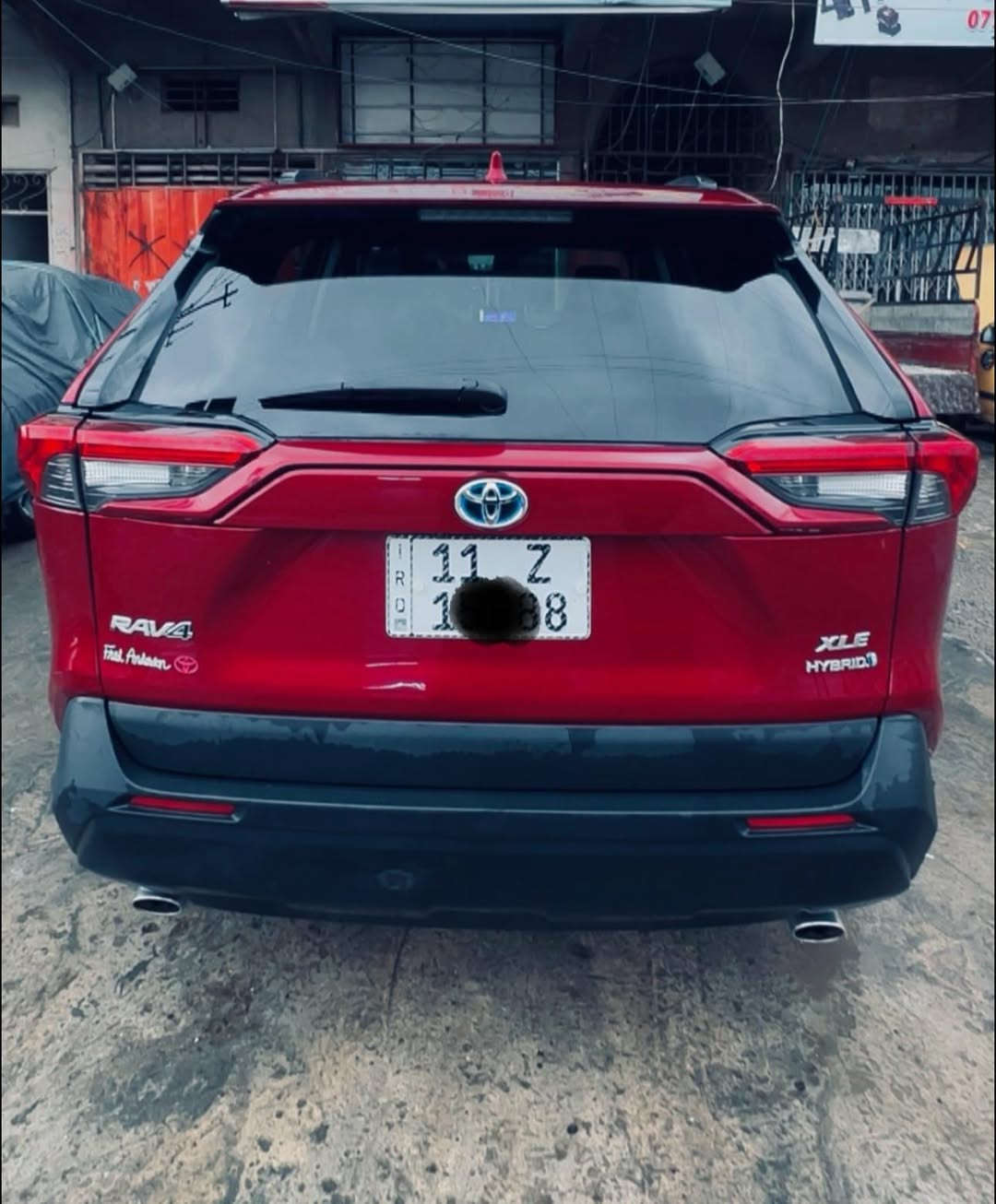 تويوتا راف فور xle2024
وارد أمريكي — استخدام شخصي

السيارة مستوردة على إيدي من سنة 2024
نظيفه جدا
ضرر السياره :
بارد بالجنطه فقط 
(بدون صبغ أو تبديل)
السعر: 245وبيها مجال 
 الموقع: بغداد 
 للاستفسار: ***********
