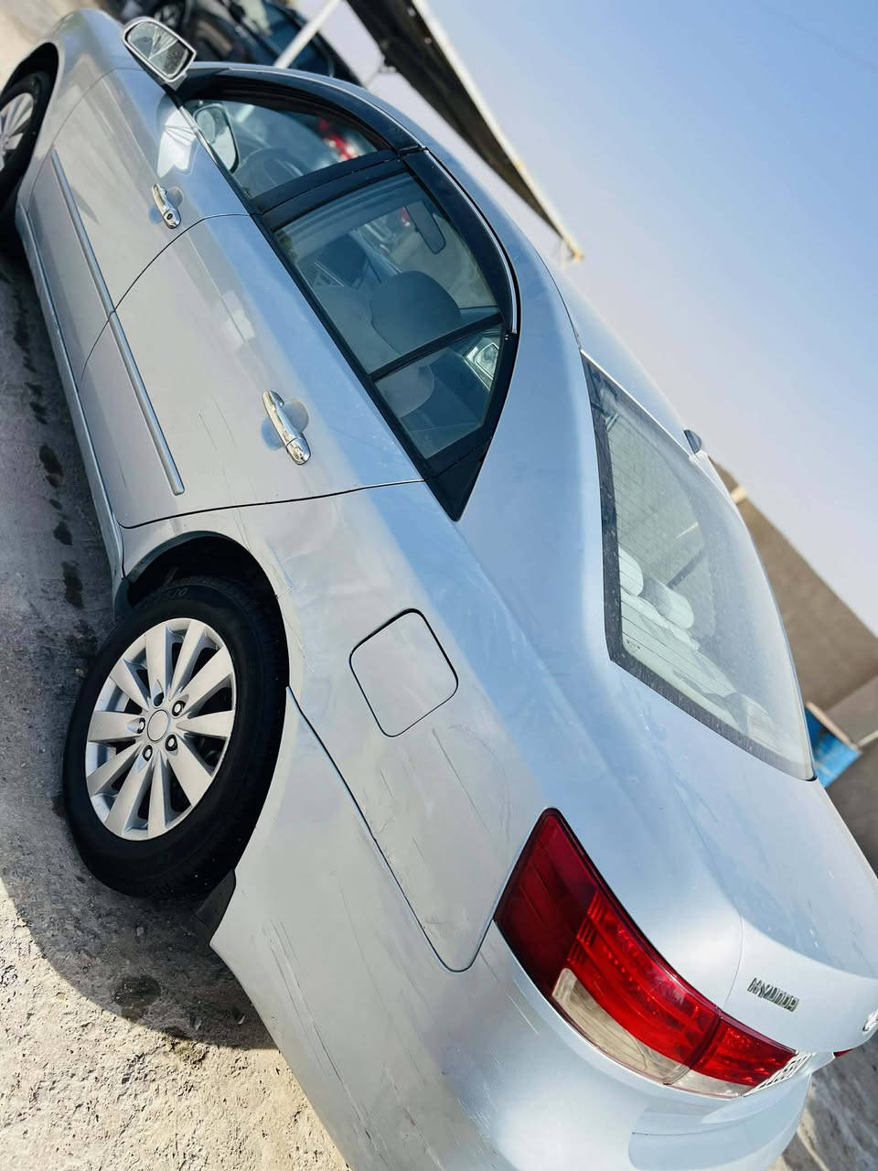 سلام عليكم سوناتا للبيع موديل 2008واردامريكي بيها صبغ
 ثلاث قطع وبنيد تبديل ملاحظه شاص الامامي شويه بيه شغل والمحرك شويه بيه صوت  وكبر كفاله  سياره مجهزه على اخر الحبايه سياره مال جناي سياره باسمي تحويل ثاني يوم   
رقم دولي بغداد  
تخم تايرات
 تبريد ❄️
السعر 93 بيها مجال شراي 
السونار موجود بالمنشور 
مكاني بابل المسيب رقم الهاتف/ ***********/
