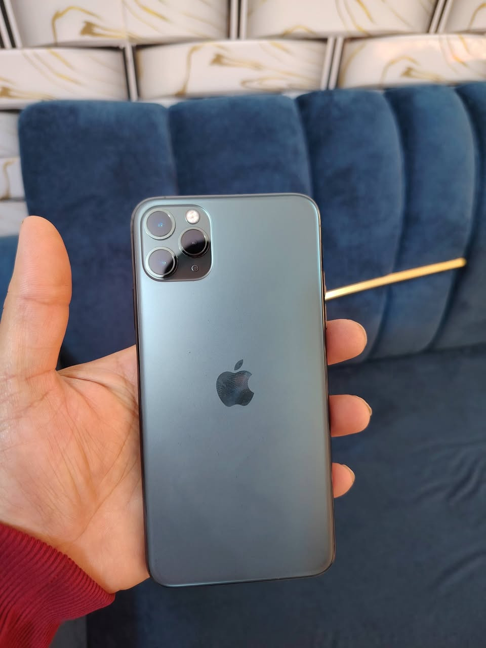 ايفون ١١ برو ماكس لوك بطارية ٨١ ذاكرة ٥١٢ لوك جديد لا مفتوح ولا مصلح ولا مبدل اي شي مكاني المدينة *********** السعر ٤٠٠
