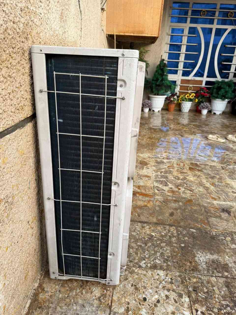 سلام عليكم سبلت سامسونك خمسة طن ثري فيز  اخو الجديد كوري شرط مو صيني استعمال قليل الجهاز صار اربع سنوات ممشتغل متروك تحولت بغير بيت وما نصبته امانة الله جديد لوك لاداخل تصليح ولا ملعوب بي من فتحته جان شغال  حاليا ما اعرف البواري ما موجودات سعرة قفل بدون عمله ٨٥٠ الف مكاني بغداد الحبيبية ***********
