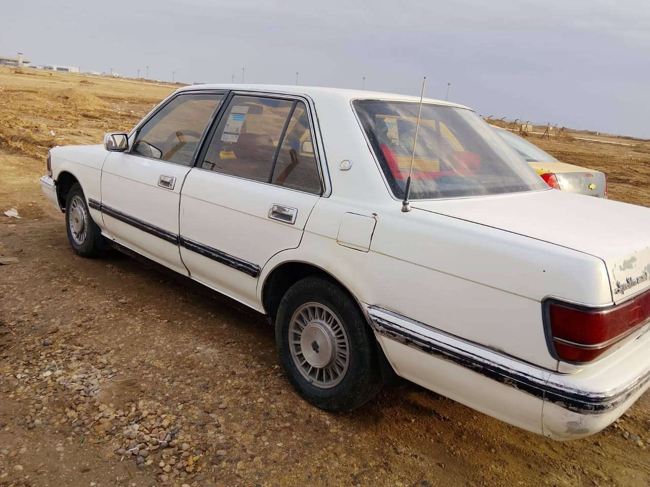 ياره سيدان للبيع مديل 1989 رقم بغداد بسمي أو مراوس مارسدس دب حتى لو اجمل بسكون نظيف سعرها 53 رقمي ***********
