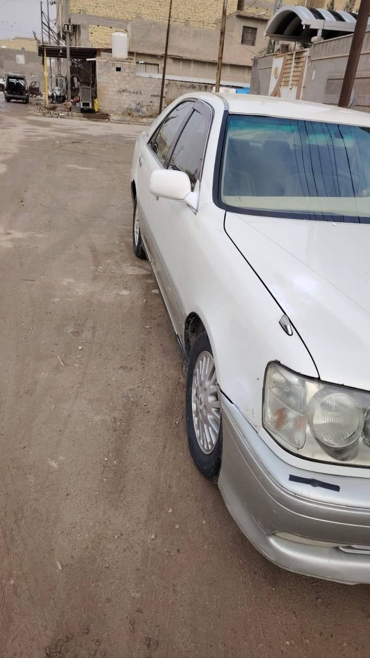 ملكة 3 دكم محرك ديفور الكبير شاصي 75 السياره مكفوله من الضربه والكصه مدفوع كمركه وقرصه موجود السعر105 ورقه واي ستفسار رقمي ***********
