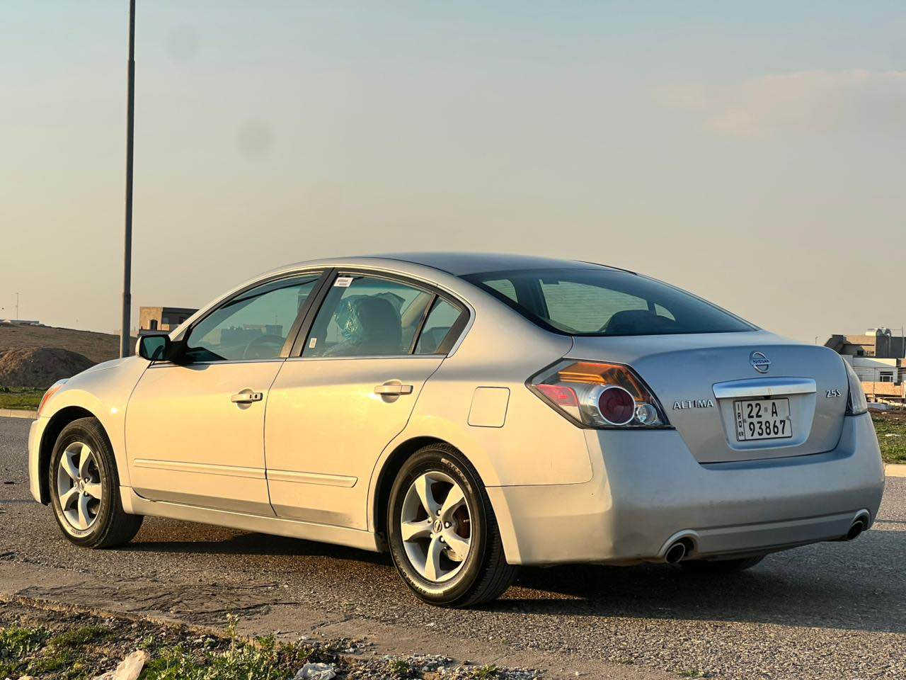 نیسان ئاڵتیما مۆدیل ٢٠١٢ 
چوار پارچەی سبوغە بەبێ داخلی و بەبێ ئەرباگ هەموو شتی بەشەرتە 
گیر مەکینە تەبرید سەیارەکە لە هیجی نەقس نیە  نرخی ٩٥ مەجال رەقەم مۆبایل؛*********** أربيل, العراق
