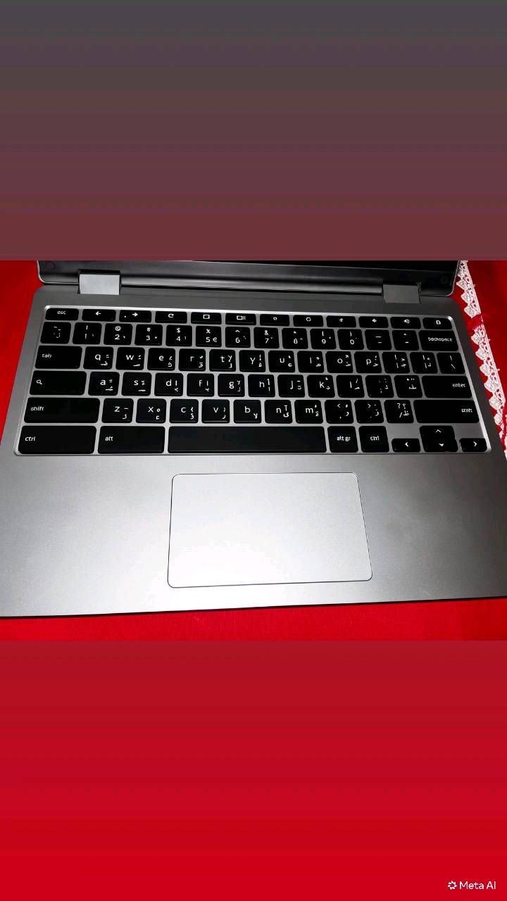 مواصفات الجهاز 
الاسم: Prowise ProLine Chromebook
حجم الشاشة: 11.6 بوصة
نظام التشغيل: ChromeOS
سعة التخزين: 32 جيجابايت 
لوحة مفاتيح: عربي + إنجليزي

2*1يعني يصير computer و Tab

سعر بس ب 90 الف وبيه مجال ونضيف جدا ....
تواصل خاص