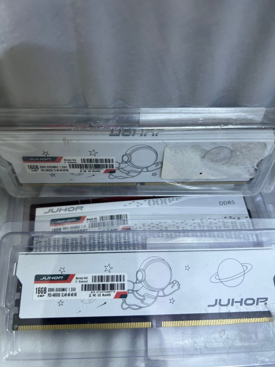 رامات DDR5 RAM للبيع

للتواصل خاص او واتساب ***********

3 قطع JUHOR جديد ينباعن سوه 

كروشل 4 قطع مستخدم نظيفات تريد 2 تريد 4 

Kingstons + SIIX ينباع سوه حجمهن 96GB
