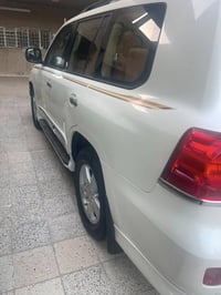 لاندكروز ساز تشغيل عن بعد وحساس ناطق موديل 15 كفاله عامه من الصبغ برغي...
