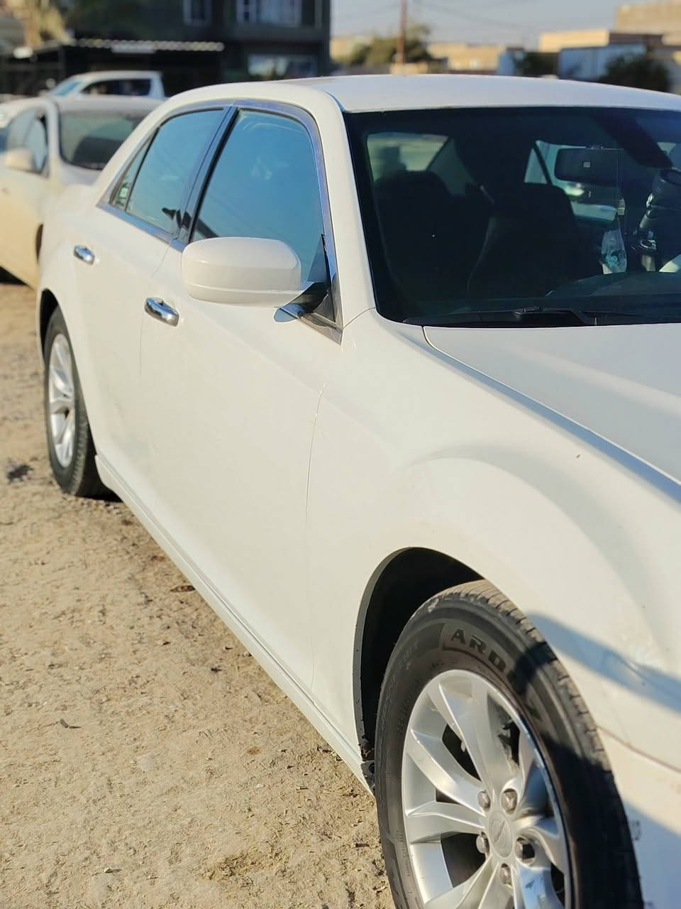 السلام عليكم
للبيع او مراوس ب جارجر 
اوباما 2012 دداخله كلين وبل العراق بيها جامله خلفي
فقط صبغ بدون معجون وباب سايق مفتوح فقط
سياره كير مكينه اكسل كفاله 
بسمي. السياره هزه ورقام جدد 
تحويل مباشر 
مكان السياره بابل سعرها 158
وبيها مجال بسيط 
رقم الهاتف 
*********** 
سياره حلوه كلش ومال جناي
