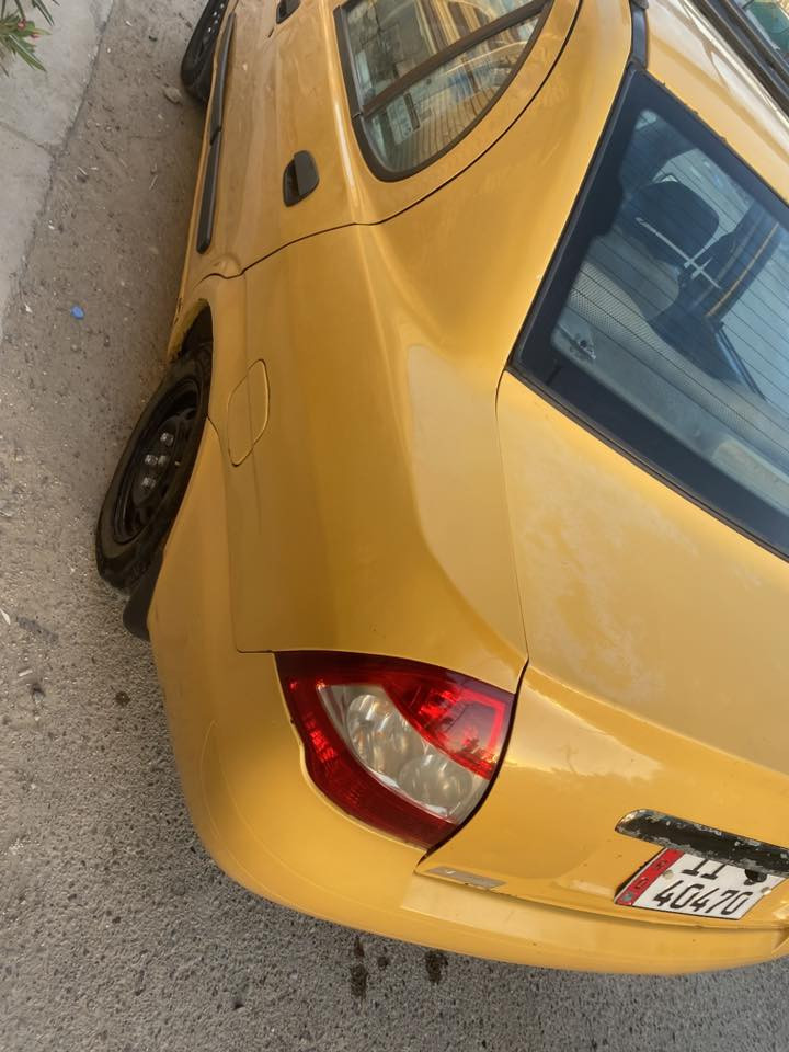بسم الله الرحمن الرحيم
طيبه موديل ٢٠١٥
باسمي سنويه ساقطه صارله شهرين
رقم دولي 
نضيفه جاهزه للشارع 
بيه هلالات مشتغليهن جديد 
كير مكينه نضيفات 
داخل مسلفن وجاهزه للعمل 
شاشه اندرويد 
جام شغال كهرباء 
صدر جديد 
 
فاتح الكمبريسر عساس دشد جديد وما شديت
مكاني بغداد الشعب 
رقمي 
***********
