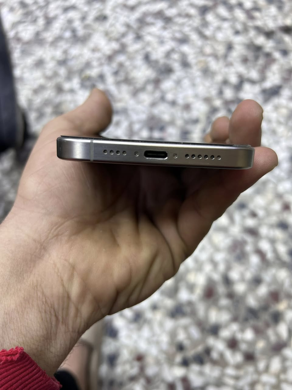 ايفون ١٥برو ماكس ضمان اي بي ام شرق اوسط جهاز نظافه ١٠٠٪؜ شخط مابي بطاريه ٩٩ غراضه كامله جهاز نظيف مال بيت سعر ١١٢٥ مكاني بابل ***********
