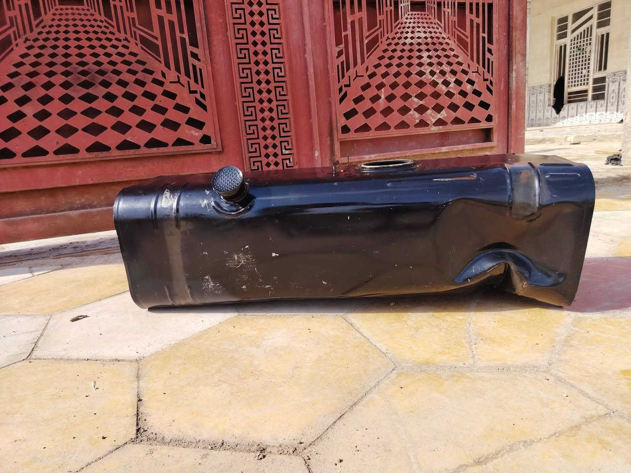 سلام عليكم تانكي كيه حمل للبيع بي خصفه مثل ماموضح بصوره وتانكي يخفض كاز سعت لخزن 60لتر / مكان شطره الاستفسار على رقم ***********
