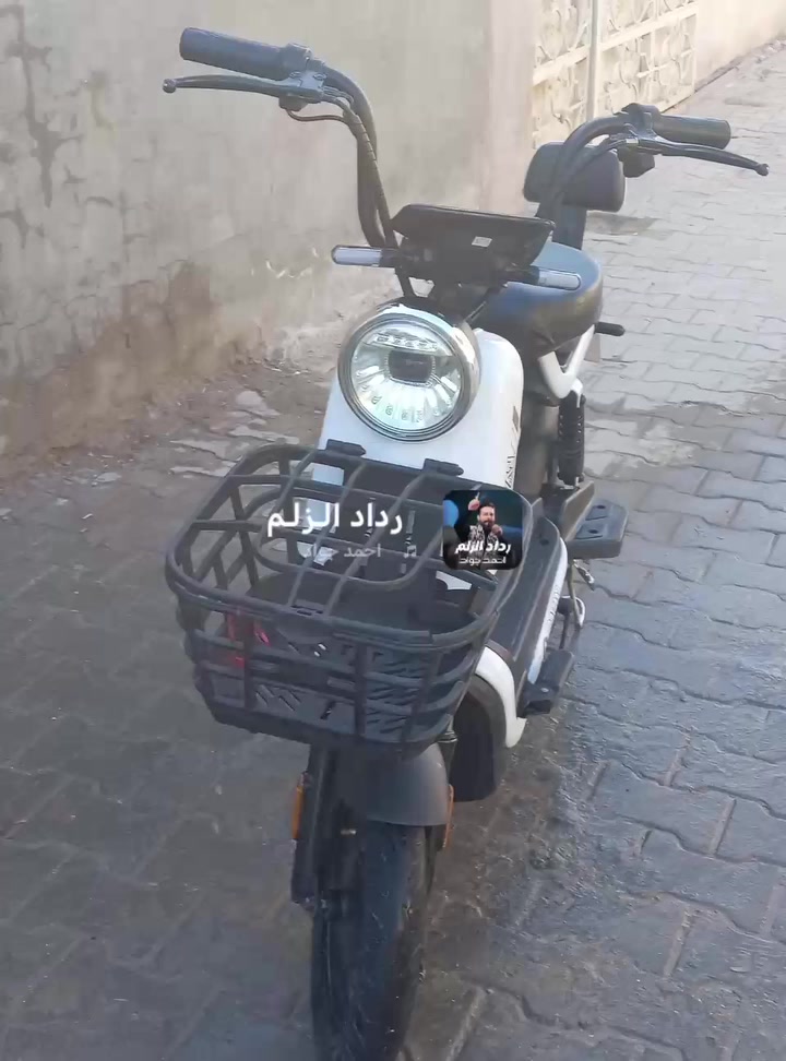 سلام عليكم باسكل شحن للبيع حجم 14 بعدة جدي اماصارلي شهرين من مطلعة من الوكيل  

1 اشاير شغال
2 هورن شغال
3 اربع بطاريات
4 السرعة 40 حقيقي
5 بكلايت شغال
6 لايتات شغالات يوصل حول 6امتار
العنوان نجف قضاء ألمشخاب
السعر 350 وبي مجال بصيط
الرقم ***********
