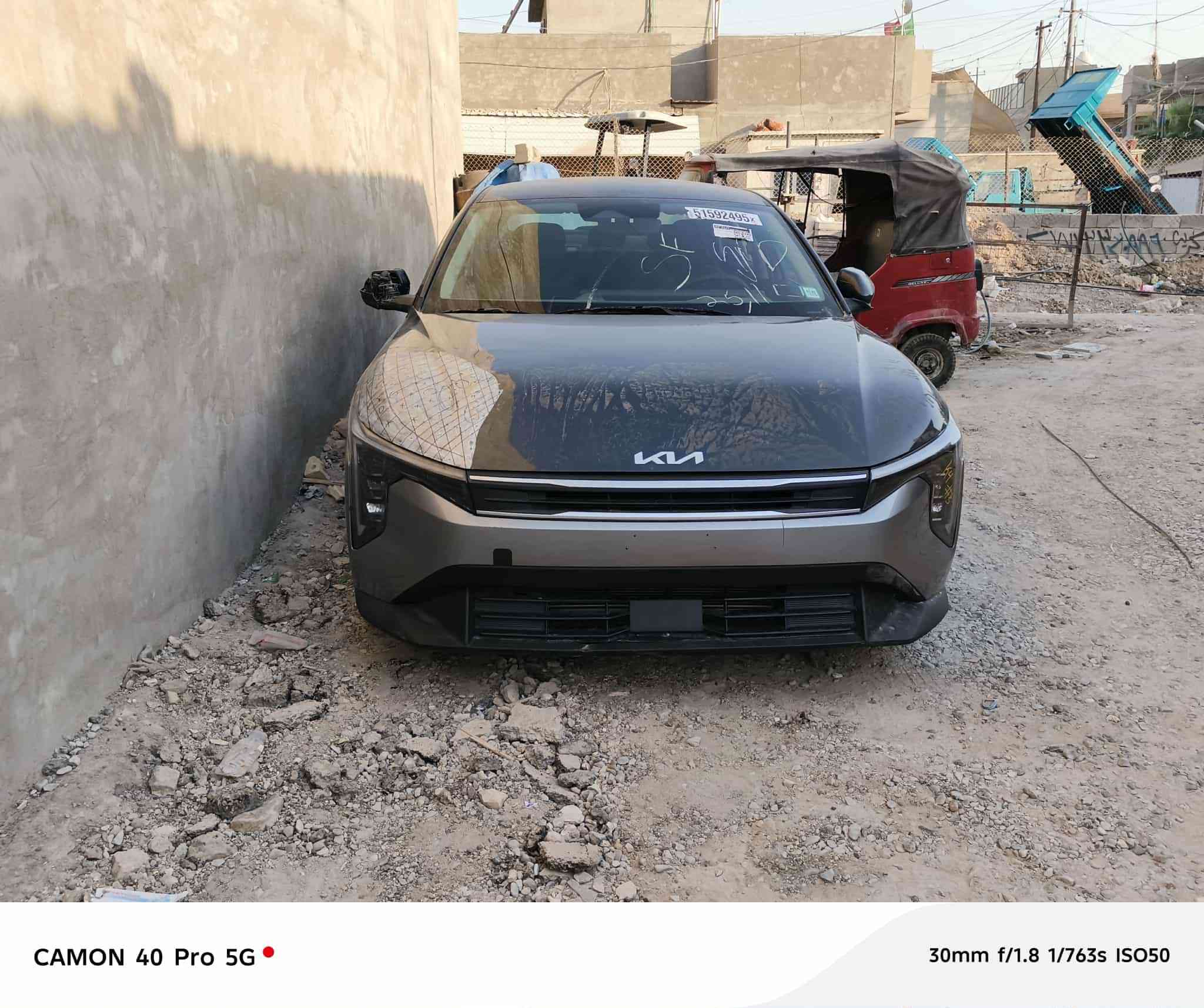 السلام عليكم كي فور موديل 25 ماشيه 6الف 
قطعه وحده تبديل فقط جاملقه أمامي بدون دواخل بدون ايربك رقم بغداد بسمي  سعر 173 رقم لهاتف
***********
