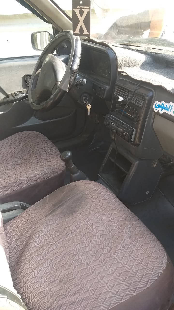 سلام عليكم سايبه لابيع موديل ٢٠٠٩ سياره بلاديه بسمي مصفره هيه وغلامات عارضهه ٢٤ وبيهه مجال حك جيه وشراي يتصل عله رقمي *********** مكانهه بغداد
