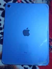 ايباد ١٠ • بطارية ١٠٠% • ضمان سنة