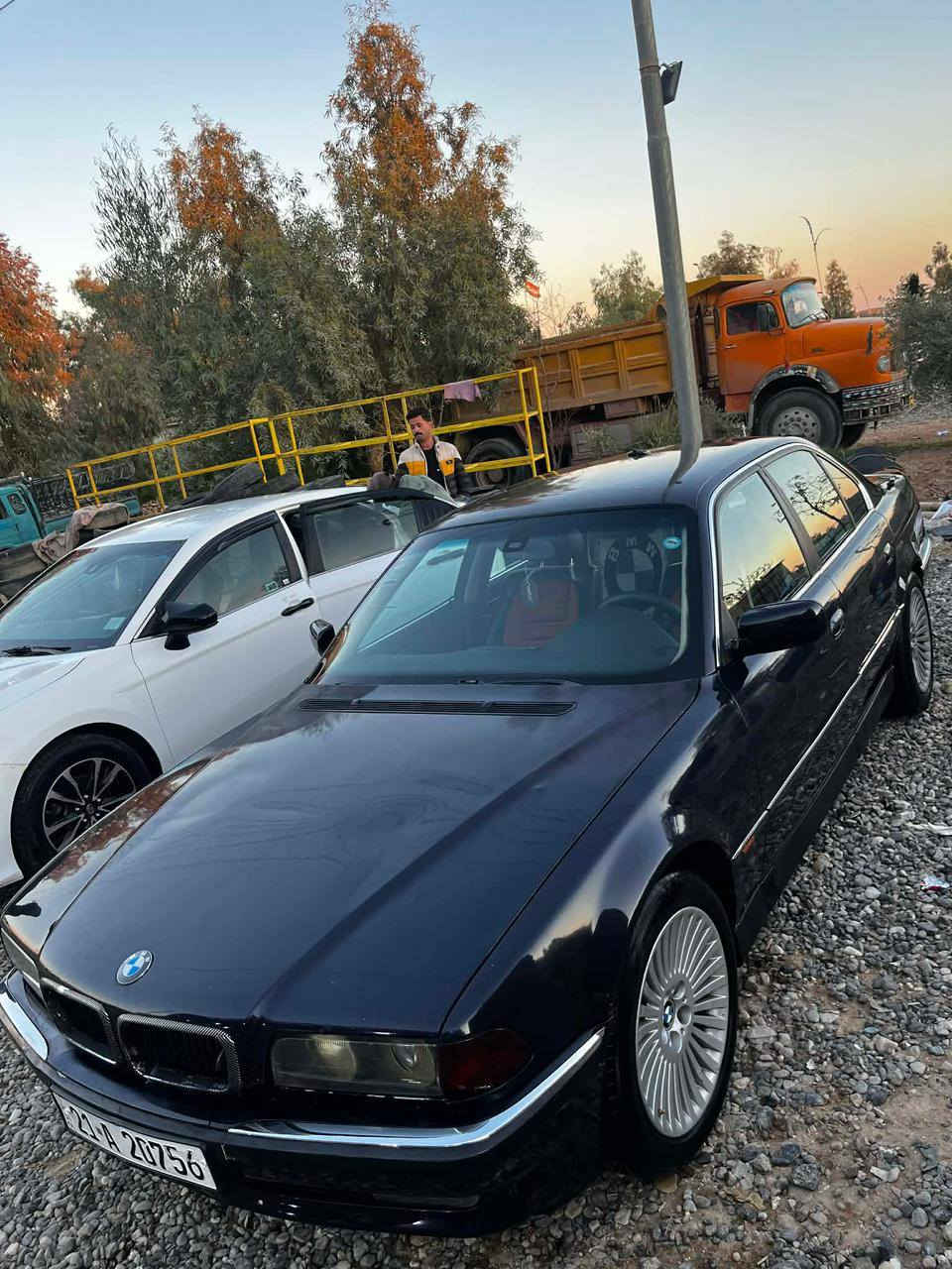 سلام عليكم سياره بي ام موديل ٩٥رقم شمالي جديد دولي سنويه ٣٠ محرك ٨سلندر مسكر حجم ٤٠ كير صدر تخم تاير كله جديد سياره حلوه حيل تحويل مباشر لسعر ٧٠ ورقه اومراوس حسب لقناعه عنوان رمادي ٥كيلو ***********
