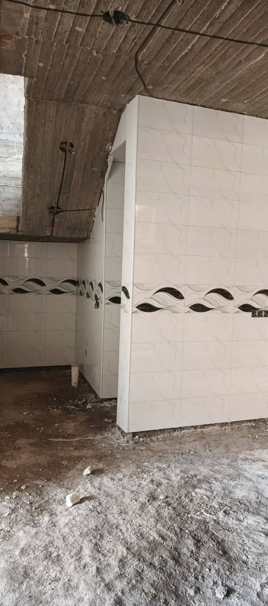 خلفة سيراميك متفرغ عملي حلة وكربلاء وبسعر مناسب جدا ***********
