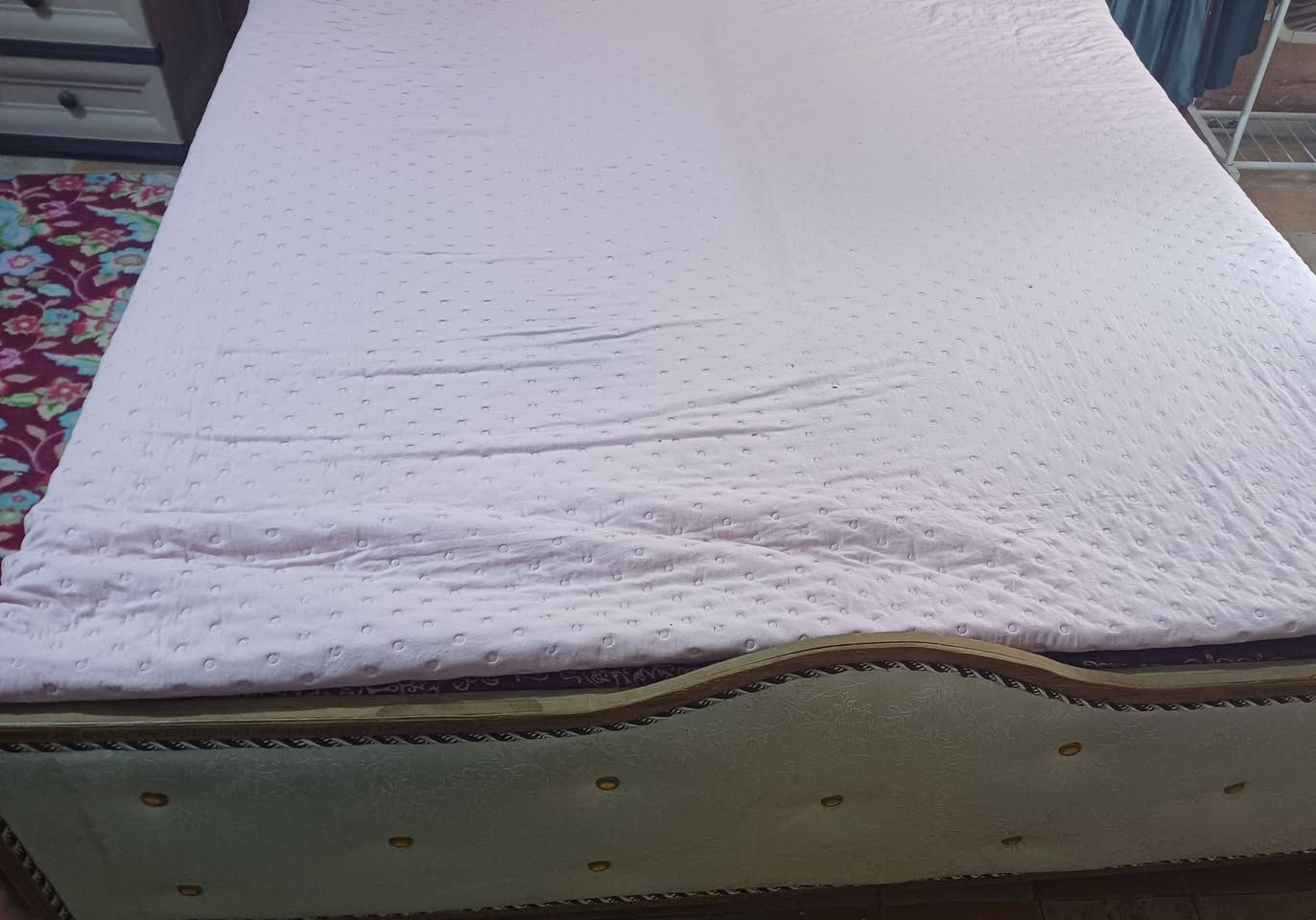 سرير نفرين نظيف جداً خشب عراقي صاج  اصلي متينة جداً مع دوشك اسفنج أصلي للبيع للتواصل خاص


**إذا كنت صاحب هذا الإعلان وتريد حذفه لأي سبب، رجاءا أرسل رسالة إلى الدعم الفني**