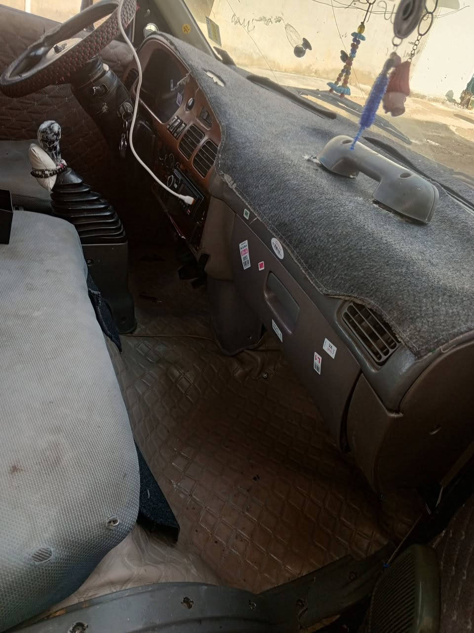 كياي بريجو موديل1999ئارمي پلاستيك سليماني بةشةرتي گير و مةكينةو ئةكسل 4تايةي تازة كوشن وگاعي تازه  نرخيشي 33ومةعمةلة
تكايه موشتري نيت سةري خوت و منيش مةيةشين


**إذا كنت صاحب هذا الإعلان وتريد حذفه لأي سبب، رجاءا أرسل رسالة إلى الدعم الفني**