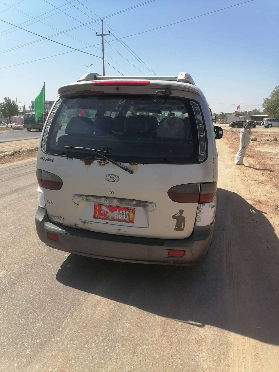 السلام عليكم سياره للبيع ٢٠٠٧ تكمه وسنويه سياره جاهز ع الاخير ومعامله كامله هزه كامله  عليه غرامات وماعندي ادفعه الي تفيده يتصل واني خادم انطيك التفاصيل ***********
