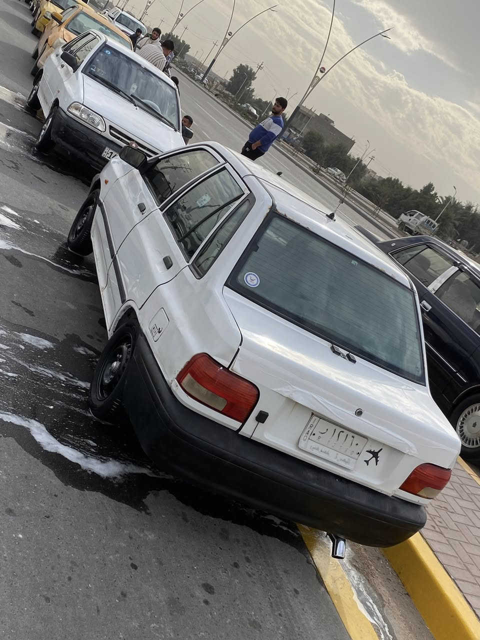 يا الله سلام عليكم اخوان سايبه لبيع 2014سياره جاهزه مكينه كير بس الرابع يفلت تبرتبريد شغال حداده تخم تاير جديد. مشط جديد سياره زاهزه بيع  ومراوس حسب القناعه مكان السياره البصره الشعيبه حي المرتضه السعر 30رقم الهادف***********خوان ما متواجد عله الفيس
